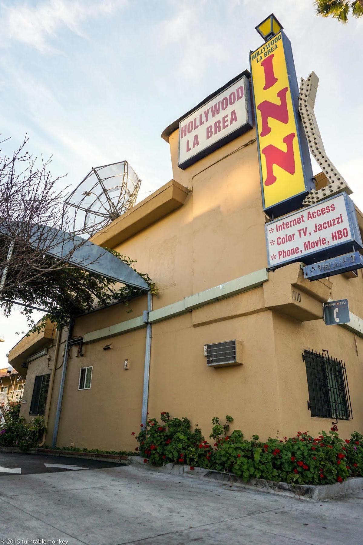 Hollywood La Brea Inn Лос-Анджелес Экстерьер фото
